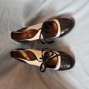 Fluevog Miracles Revelation vintage lace-up Mary Jane heels